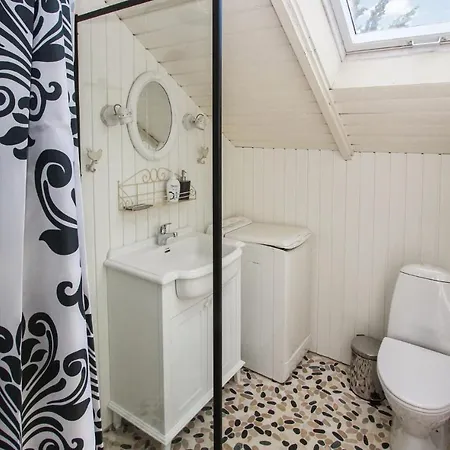 2 Bedroom In