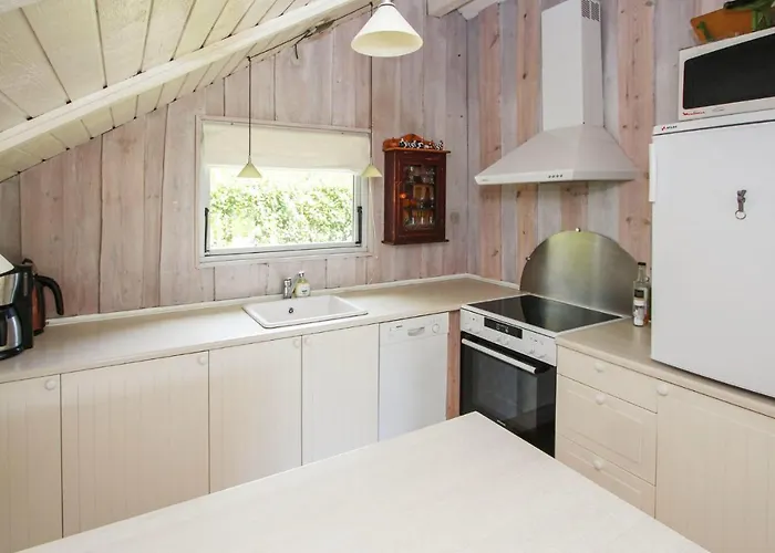 2 Bedroom In *