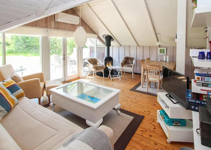 2 Bedroom In Ferienhaus Samsø